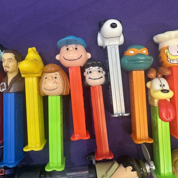 Vintage PEZ Dispenser Lot Cartoon Characters TMNT Barbie Minion Garfield Hallowe - Picture 3 of 12